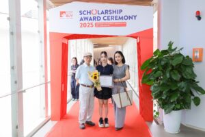 Hà Vy thành công với chương trình THPT quốc tế và học bổng BUV