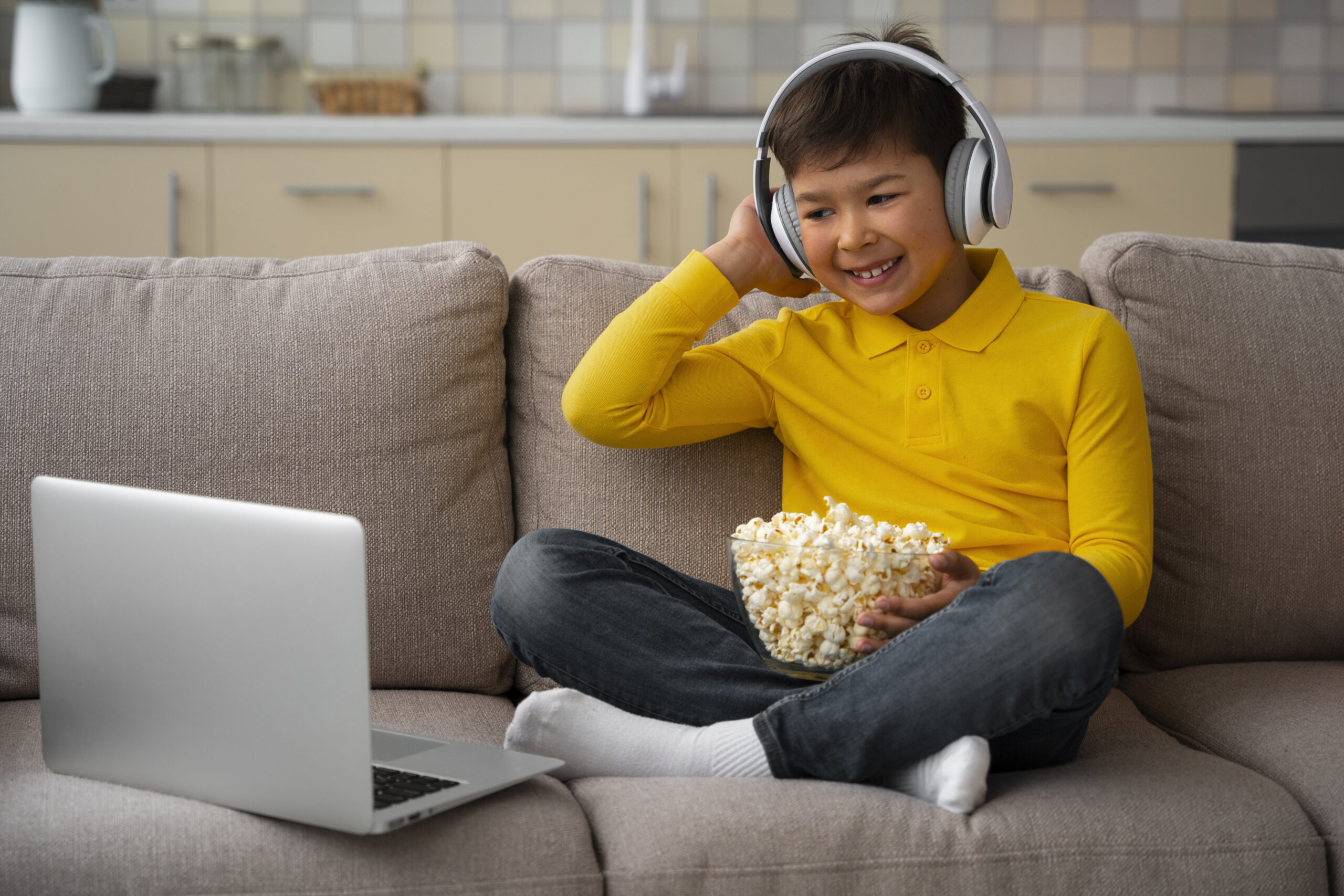 Xem phim giúp học tiếng anh online hiệu quả hơn