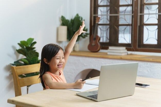 Học tiếng Anh tại nhà từ sớm